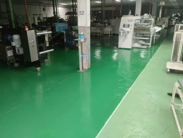 A clear walkway between the machines